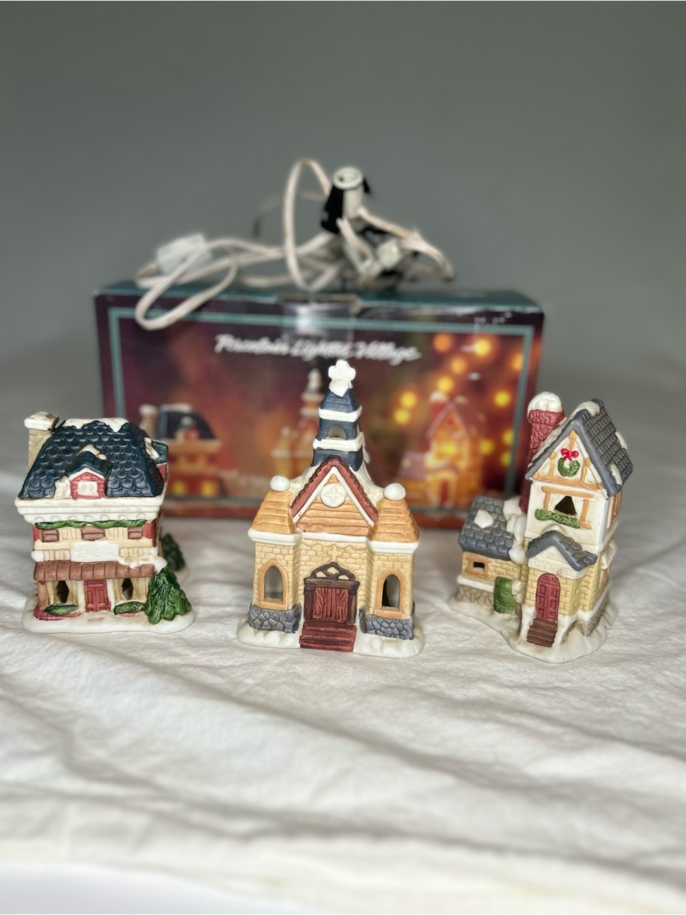 Vintage 1993 Dayton Hudson Porcelain Lighted Christmas Village Set of 3 Houses